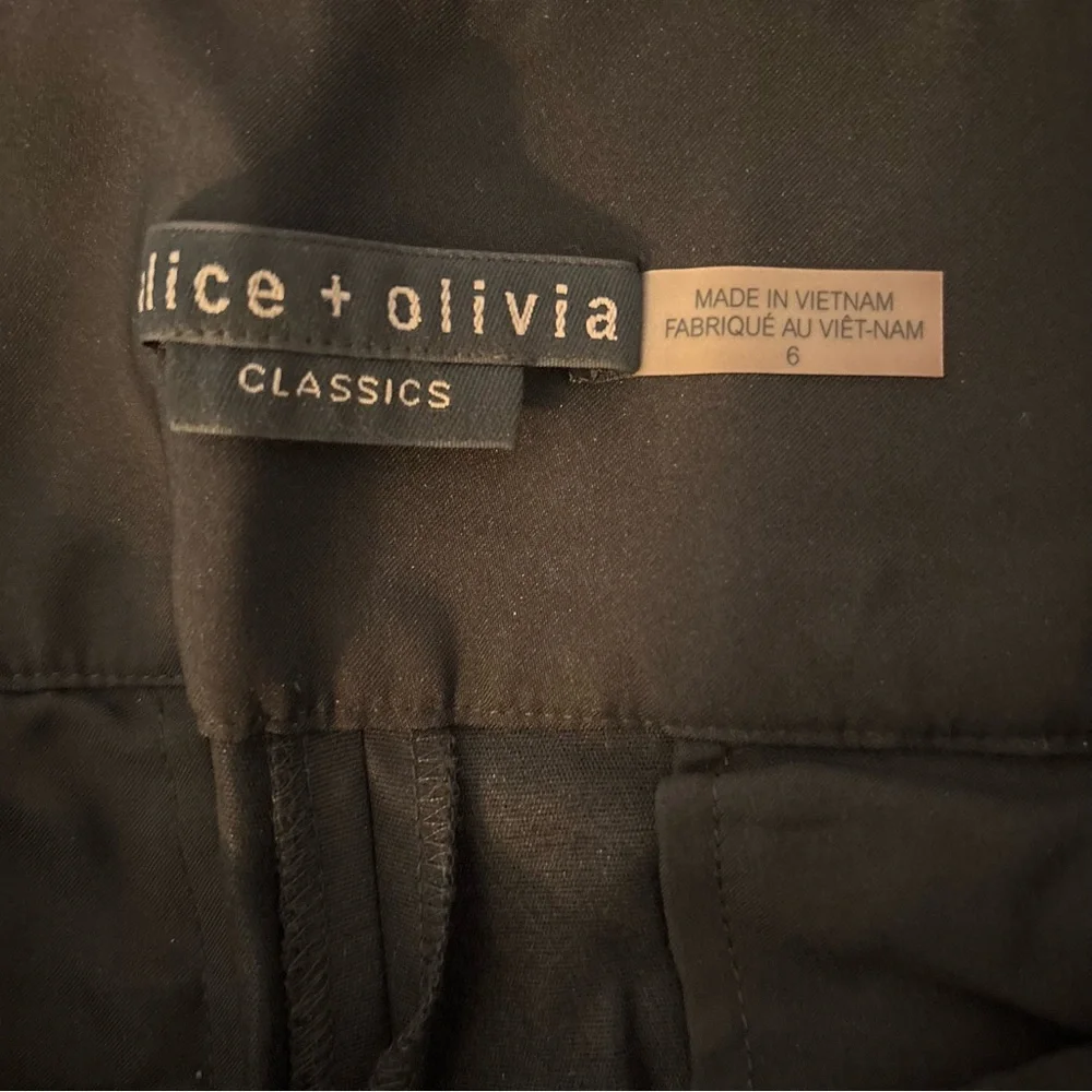 Alice + Olivia black pants size 6 - Picture 3 of 3